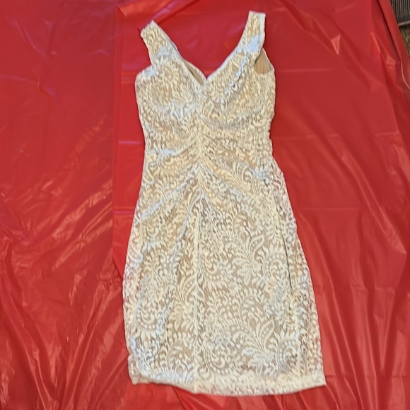 Elegant cocktail dress - Picture 4 of 12